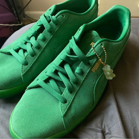 PUMA GREEN HARIBO SNEAKERS SIZE 9 & 1/2 MENS - Picture 6 of 7